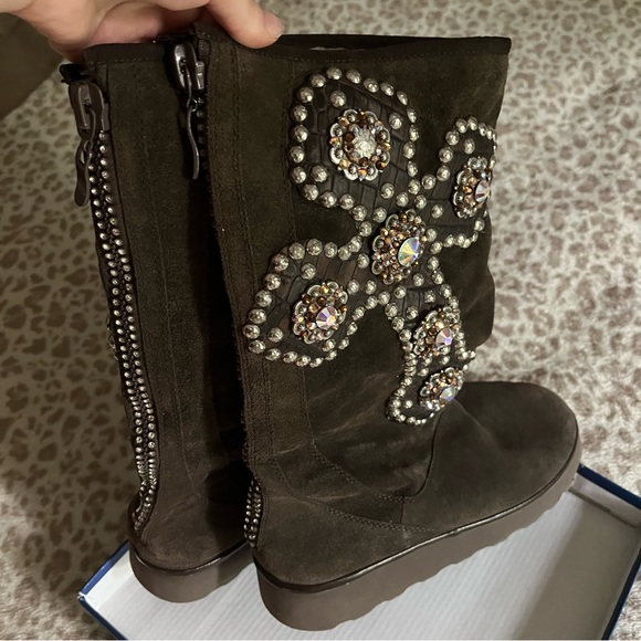 Gypsy Soule Brown Boots with Bling Cross Embellishment - Picture 1 of 8